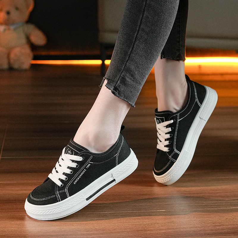 รองเท้าผ้าใบแบบสวมพื้นเรียบ รุ - Vans Shoes Old Skool บทวิจารณ์และราคา